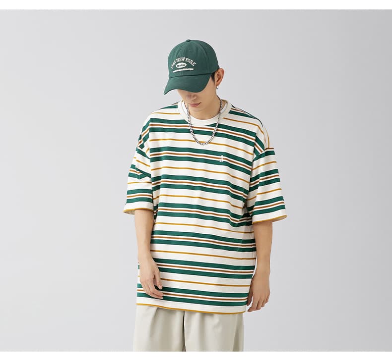 ジェンダーレスファッション ゆったりボーダーＴシャツ