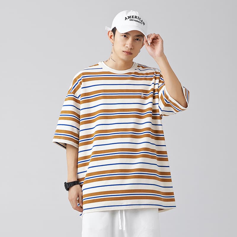 ジェンダーレスファッション ゆったりボーダーＴシャツ