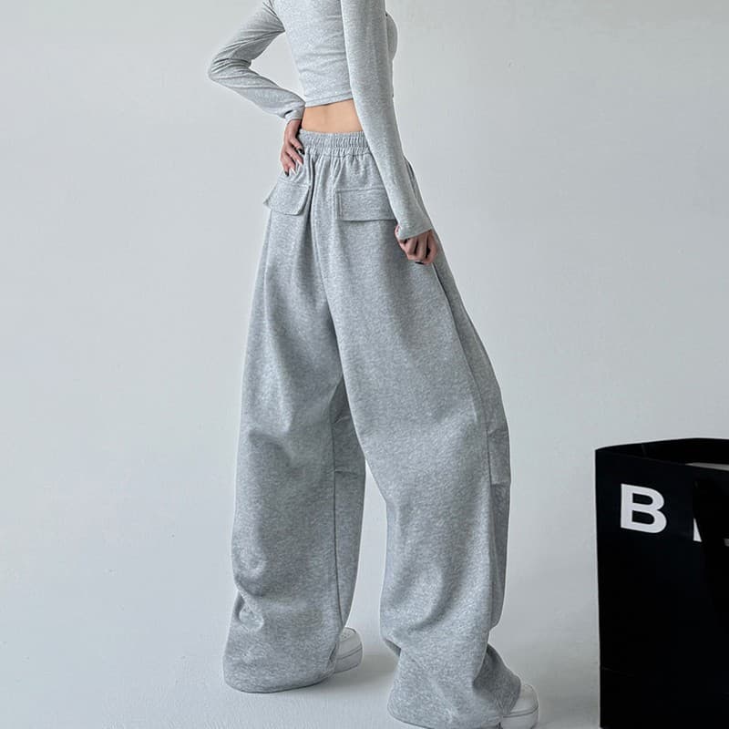 ジェンダーレスファッション ゆったりシルエット ワイドスウェットパンツ